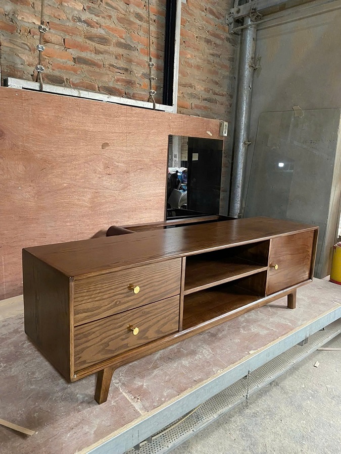 Kệ tivi hiện đại gỗ sồi nhập khẩu DC18