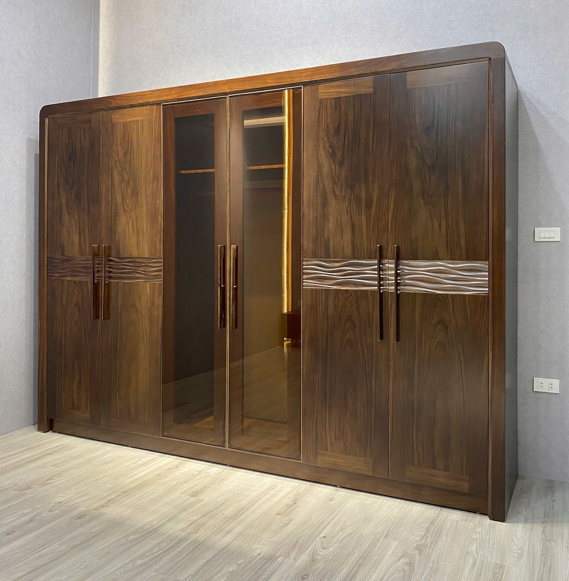 Tủ áo 6 cánh kính gỗ hương TAG214