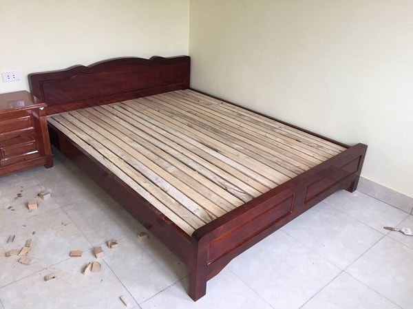 Giường ngủ đơn gỗ xoan đào 1m2 G22